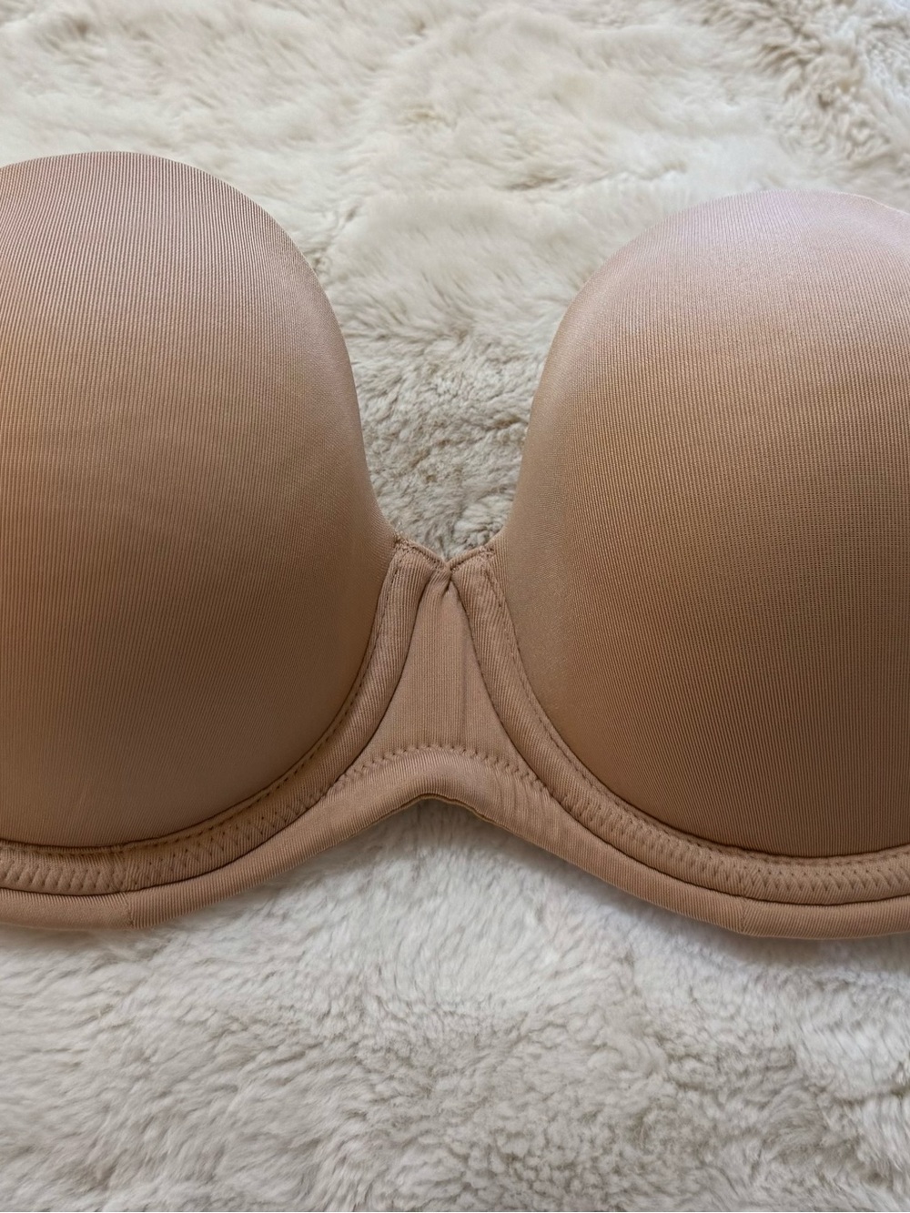 NEVER WORN - Wacoal Red Carpet Strapless Convertible Bra - Picture 3 of 4